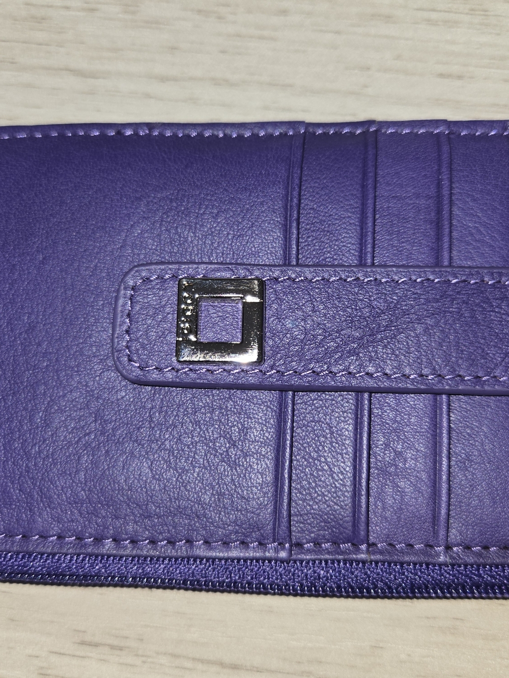 Lodis RFID Purple Leather Slim Wallet Card Holder Zip Pocket New - Picture 3 of 12